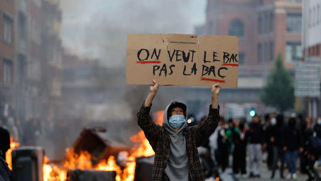 Francia intenta contener su deuda y déficit con recortes, mientras incumple los límites de la UE