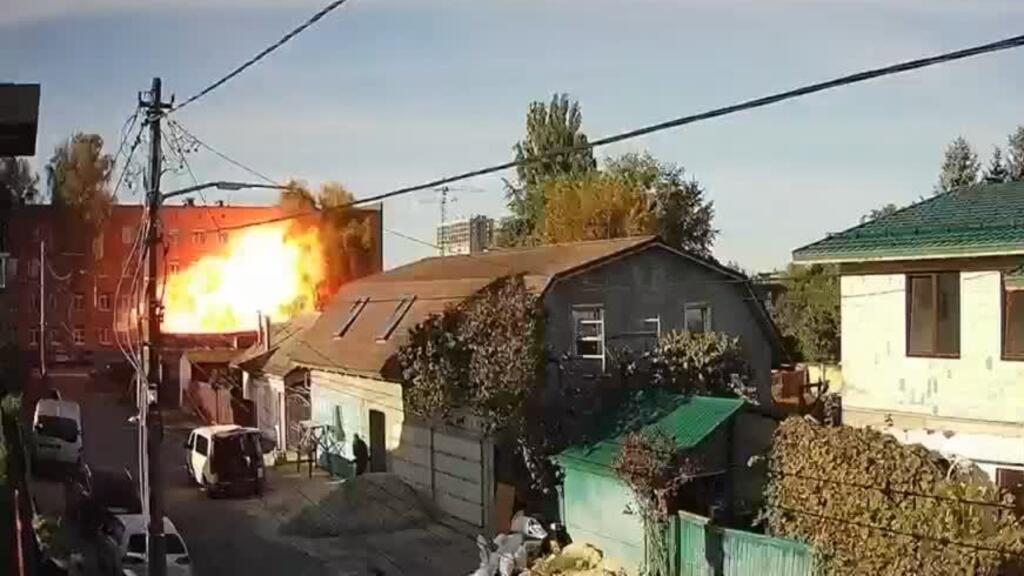 Rusia y Ucrania intercambian nuevos ataques con drones; Moscú negocia con Washington